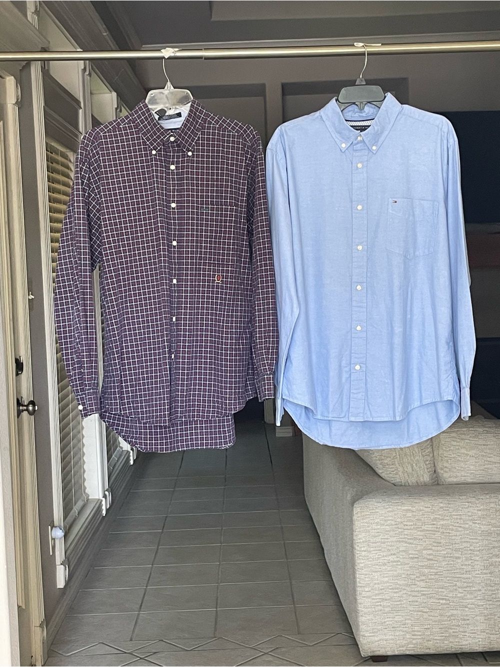 Tommy Hilfiger Men's Shirts Size
Large Lot of 2 Plaid Crest & Solid
Oxford - Picture 14 of 15